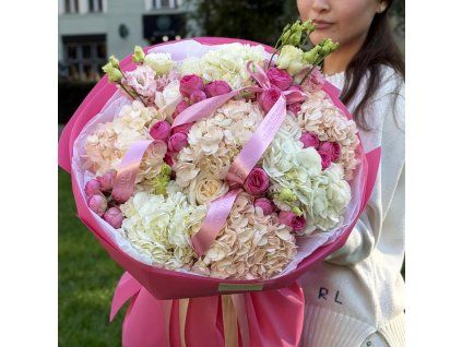 💕 Big Pink Bouquet